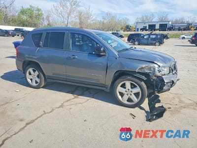 Czwarte zdjęcie samochodu z boku: 2012 JEEP COMPASS LIMITED VIN:1C4NJDCB2CD614942 - miniatura