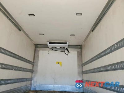 Zdjęcie 10 z 13 samochodu: 2016 ISUZU NQR REFRIGERATED BOX TRUCK VIN:JALE5W164G7902163 - miniatura