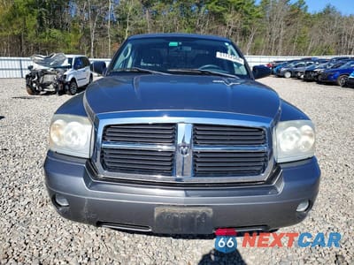 Piąte zdjęcie samochodu w środku: 2007 DODGE DAKOTA QUAD VIN:1D7HW28K87S263425 - miniatura