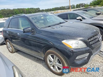 Czwarte zdjęcie samochodu z boku: 2013 MERCEDES-BENZ ML 350 BLUETEC VIN:4JGDA2EB1DA207013 - miniatura