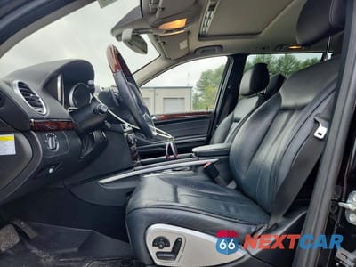 Zdjęcie 7 z 13 samochodu: 2010 MERCEDES-BENZ GL 550 4MATIC VIN:4JGBF8GE9AA536931 - miniatura