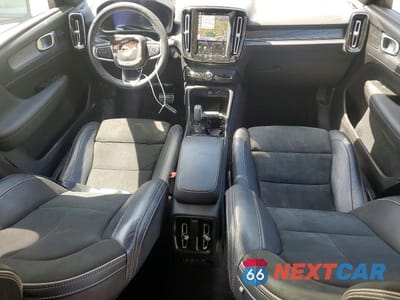 Zdjęcie 8 z 13 samochodu: 2021 VOLVO XC40 RECHARGE VIN:YV4ED3UR7M2597790 - miniatura