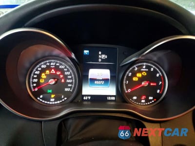 Zdjęcie 9 z 12 samochodu: 2015 MERCEDES-BENZ C 300 VIN:55SWF4JB4FU052692 - miniatura