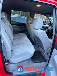 Zdjęcie 6 z 10 samochodu: 2006 TOYOTA TACOMA DOUBLE CAB VIN:5TELU42N76Z180863 - miniatura
