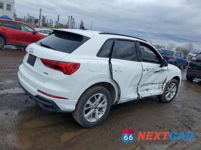 Trzecie zdjęcie samochodu z tyłu: 2024 AUDI Q3 KOMFORT 45 2.0 TF VIN:WA1DECF36R1025704 - miniatura