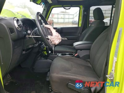 Zdjęcie 7 z 13 samochodu: 2016 JEEP WRANGLER UNLIMITED SAHARA VIN:1C4BJWEG3GL292346 - miniatura