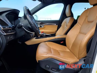 Zdjęcie 7 z 13 samochodu: 2019 VOLVO XC90 T6 MOMENTUM VIN:YV4A22PKXK1420425 - miniatura