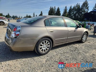 Trzecie zdjęcie samochodu z tyłu: 2005 NISSAN ALTIMA 2.5 VIN:1N4AL11E95N471544 - miniatura