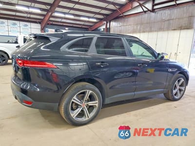 Trzecie zdjęcie samochodu z tyłu: 2017 JAGUAR F-PACE PREMIUM VIN:SADCJ2BVXHA880147 - miniatura