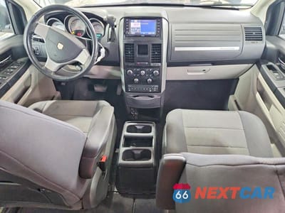 Zdjęcie 8 z 12 samochodu: 2008 DODGE GRAND CARAVAN SXT VIN:2D8HN54P88R831354 - miniatura