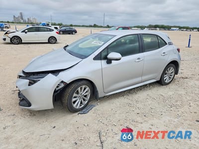 2025 TOYOTA COROLLA HATCHBACK SE JTND4MBE4S3233964 - główne zdjęcie licytacji z USA - miniatura