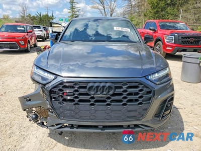 Piąte zdjęcie samochodu w środku: 2024 AUDI SQ5 PRESTIGE VIN:WA1C4BFY2R2045091 - miniatura