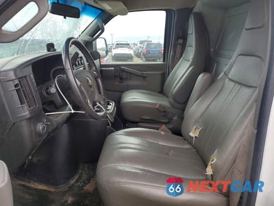 Zdjęcie 7 z 12 samochodu: 2019 CHEVROLET EXPRESS 2500 CARGO UTILITY / SERVICE VAN VIN:1GCWGAFP9K1368299 - miniatura