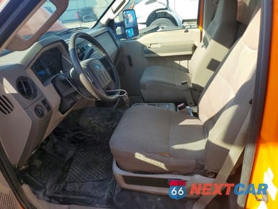 Zdjęcie 7 z 13 samochodu: 2008 FORD F450 SUPER DUTY VIN:1FDXF46R38EB72981 - miniatura