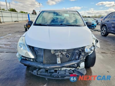 Piąte zdjęcie samochodu w środku: 2009 NISSAN VERSA 1.6 BASE VIN:3N1CC11E39L472765 - miniatura
