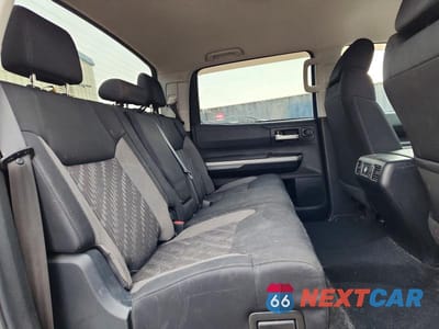 Zdjęcie 10 z 12 samochodu: 2018 TOYOTA TUNDRA CREWMAX SR5 VIN:5TFDW5F11JX698737 - miniatura