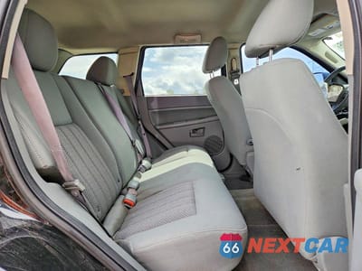 Zdjęcie 11 z 13 samochodu: 2006 JEEP GRAND CHEROKEE LAREDO VIN:1J4GR48K16C341216 - miniatura