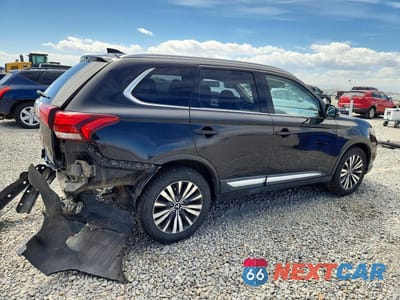 Trzecie zdjęcie samochodu z tyłu: 2020 MITSUBISHI OUTLANDER SE VIN:JA4AZ3A33LZ024369 - miniatura