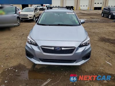 Piąte zdjęcie samochodu w środku: 2019 SUBARU IMPREZA PREMIUM VIN:4S3GTAC67K3715516 - miniatura
