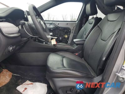 Zdjęcie 7 z 14 samochodu: 2023 JEEP COMPASS LATITUDE LUX VIN:3C4NJDFN9PT541445 - miniatura
