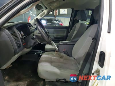 Zdjęcie 7 z 12 samochodu: 2010 DODGE DAKOTA ST VIN:1D7CW2BK1AS207904 - miniatura