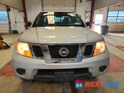 Piąte zdjęcie samochodu w środku: 2014 NISSAN FRONTIER SV V6 VIN:1N6AD0CW4EN737458 - miniatura