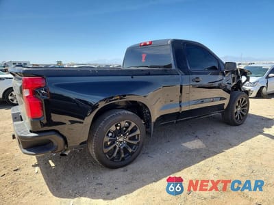 Trzecie zdjęcie samochodu z tyłu: 2025 CHEVROLET SILVERADO C1500 VIN:3GCNAAEK7SG264088 - miniatura
