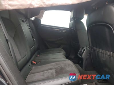 Zdjęcie 11 z 13 samochodu: 2018 PORSCHE MACAN VIN:WP1AA2A50JLB03652 - miniatura