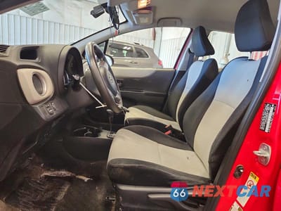 Zdjęcie 7 z 12 samochodu: 2014 TOYOTA YARIS 5-DOOR LE VIN:JTDKTUD39ED589321 - miniatura