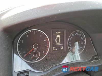 Zdjęcie 9 z 13 samochodu: 2016 VOLKSWAGEN TIGUAN S VIN:WVGAV7AX5GW565468 - miniatura