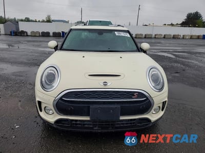 Piąte zdjęcie samochodu w środku: 2017 MINI COOPER S CLUBMAN ALL4 VIN:WMWLU5C5XH2C45961 - miniatura
