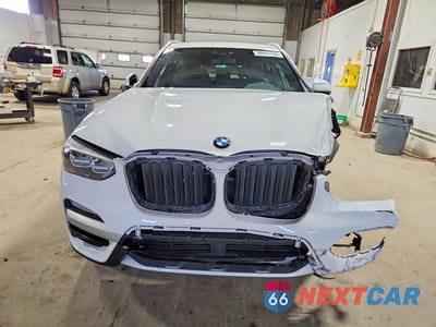 Piąte zdjęcie samochodu w środku: 2019 BMW X3 SDRIVE30I VIN:5UXTR7C55KLF24234 - miniatura