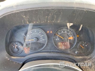 Zdjęcie 9 z 12 samochodu: 2016 JEEP PATRIOT LATITUDE VIN:1C4NJPFA8GD599339 - miniatura