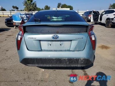 Zdjęcie 6 z 12 samochodu: 2016 TOYOTA PRIUS THREE VIN:JTDKARFU4G3510283 - miniatura