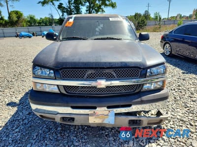 Piąte zdjęcie samochodu w środku: 2004 CHEVROLET SILVERADO C1500 VIN:1GCEC19V24Z120062 - miniatura