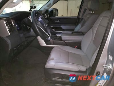 Zdjęcie 7 z 11 samochodu: 2023 TOYOTA TUNDRA LIMITED VIN:5TFJA5DB1PX075267 - miniatura
