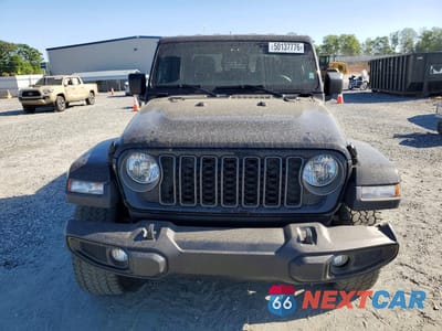 Piąte zdjęcie samochodu w środku: 2025 JEEP GLADIATOR SPORT VIN:1C6PJTAG8SL500327 - miniatura