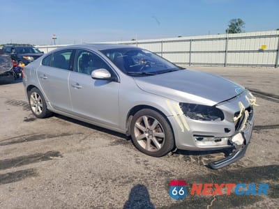Czwarte zdjęcie samochodu z boku: 2016 VOLVO S60 PREMIER VIN:YV126MFK8G2413090 - miniatura