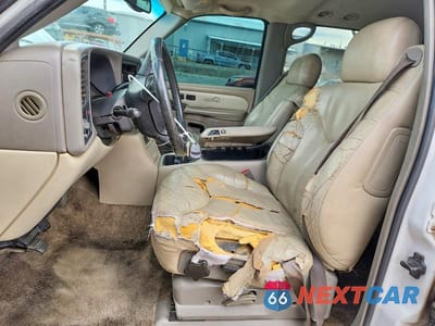 Zdjęcie 7 z 12 samochodu: 2001 GMC YUKON XL K1500 VIN:3GKFK16T61G252476 - miniatura