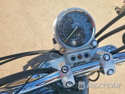 Zdjęcie 7 z 8 samochodu: 2001 HONDA VT1100 C VIN:1HFSC18041A500013 - miniatura