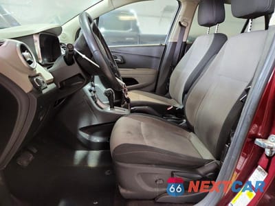 Zdjęcie 7 z 12 samochodu: 2016 CHEVROLET TRAX 1LT VIN:3GNCJLSB7GL178843 - miniatura