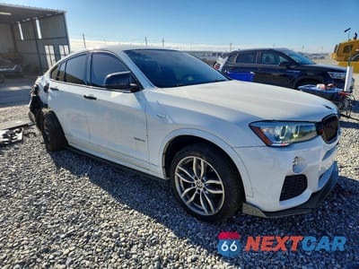 Czwarte zdjęcie samochodu z boku: 2016 BMW X4 XDRIVE28I VIN:5UXXW3C59G0R20062 - miniatura