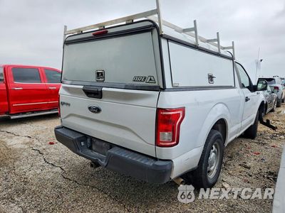 Trzecie zdjęcie samochodu z tyłu: 2017 FORD F150 UTILITY / SERVICE TRUCK VIN:1FTMF1C89HKD86831 - miniatura