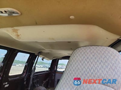 Zdjęcie 10 z 13 samochodu: 2005 CHEVROLET EXPRESS G1500 VIN:1GNFG15T651248177 - miniatura