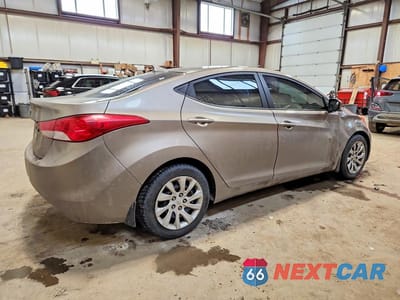 Trzecie zdjęcie samochodu z tyłu: 2013 HYUNDAI ELANTRA GLS VIN:5NPDH4AE1DH423092 - miniatura