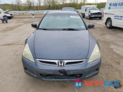 Piąte zdjęcie samochodu w środku: 2006 HONDA ACCORD EX VIN:1HGCM66816A044546 - miniatura