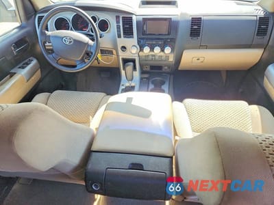 Zdjęcie 8 z 11 samochodu: 2007 TOYOTA TUNDRA DOUBLE CAB SR5 VIN:5TBBT54157S449822 - miniatura