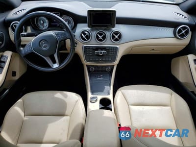 Zdjęcie 8 z 12 samochodu: 2014 MERCEDES-BENZ CLA 250 VIN:WDDSJ4EB9EN153421 - miniatura