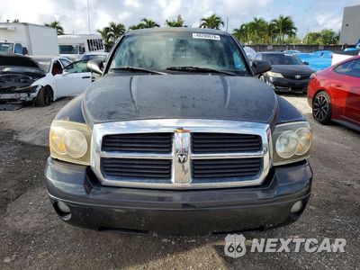 Piąte zdjęcie samochodu w środku: 2007 DODGE DAKOTA QUAD VIN:1D7HE28K07S259243 - miniatura