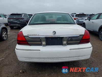 Zdjęcie 6 z 12 samochodu: 2010 MERCURY GRAND MARQUIS VIN:2MEBM7FV6AX630115 - miniatura